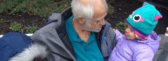 Grumpy grandpa reunites with his daughter and grandchildren. Amazing