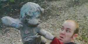 kid-statue-selfie-funny