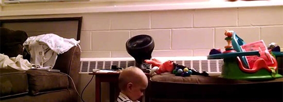 This adorable baby loves dancing to his musical birthday card!