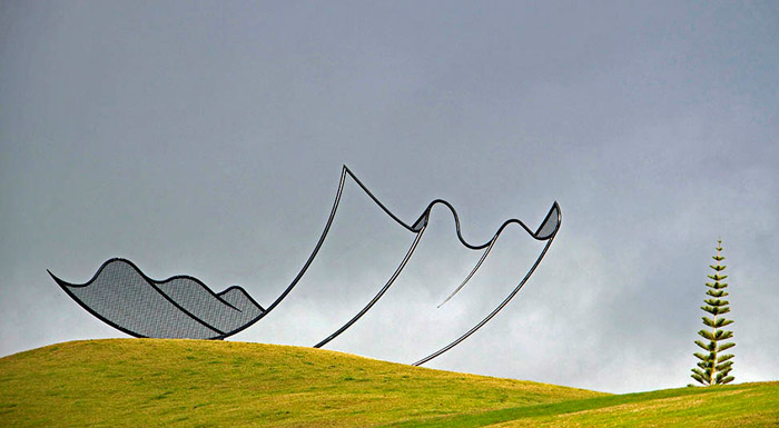 Horizons: Giant Steel Sculpture by Neil Dawson in Gibbs Farm