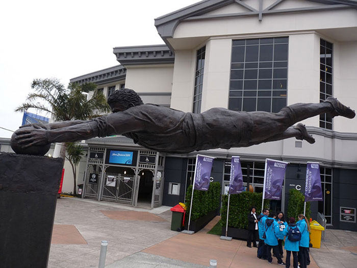 Michael Jones Sculpture at Eden Park, London