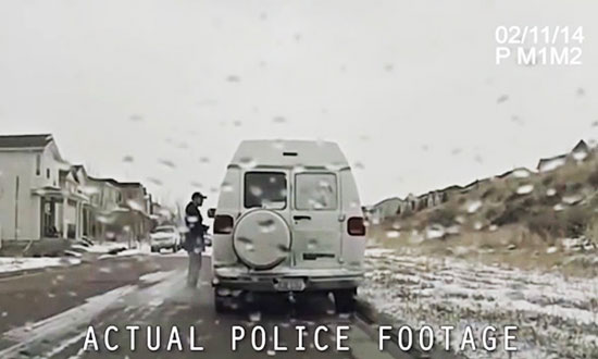 The Brilliant Way to Dispose Your Illegal Drugs Just Before a Search