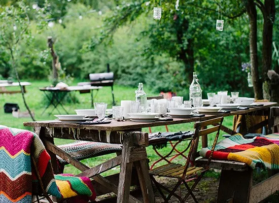 Tricks for Hosting an Effortless Outdoor Party